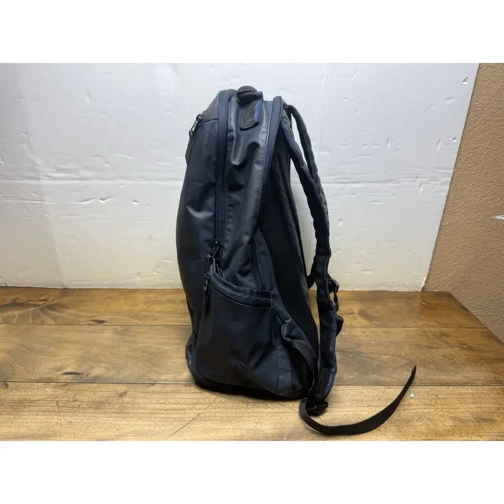 Nike Ultimatum Max Air Backpack Team USA/USATF Logo Dark Blue With American Flag